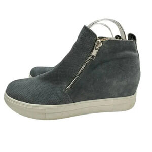 Steve Madden Gray Suede Wedgie Sneaker Zip Up Closure Size 7